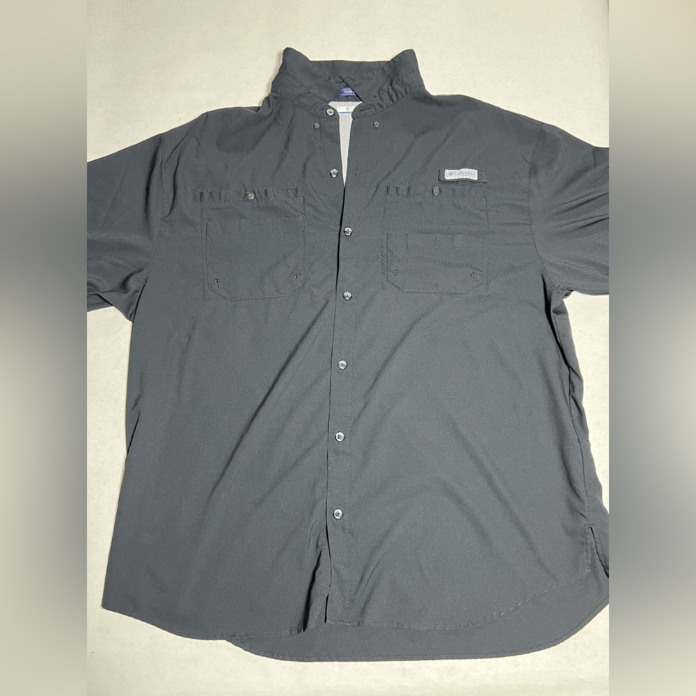 Columbia Professional Fishing Gear shirt size 2XL.